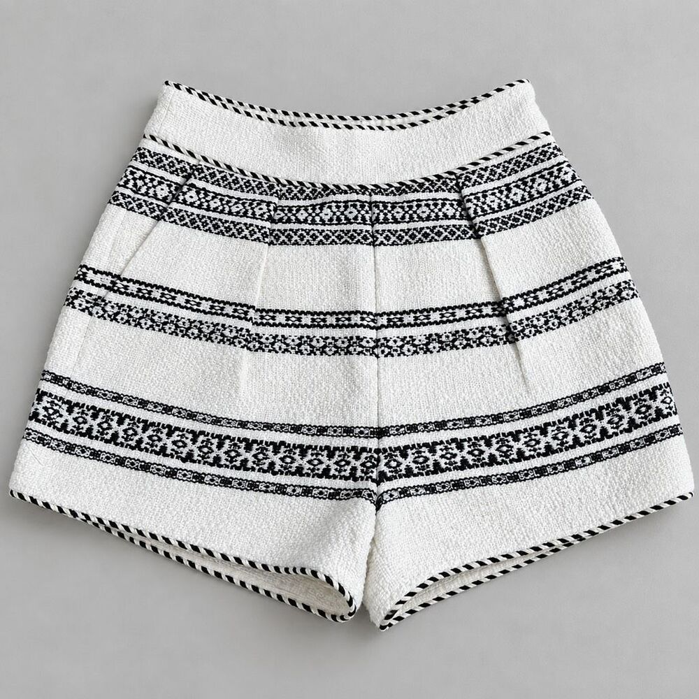 English Factory Preppy Chic Shorts Tweed Ivory Black Womens M Quiet Luxury